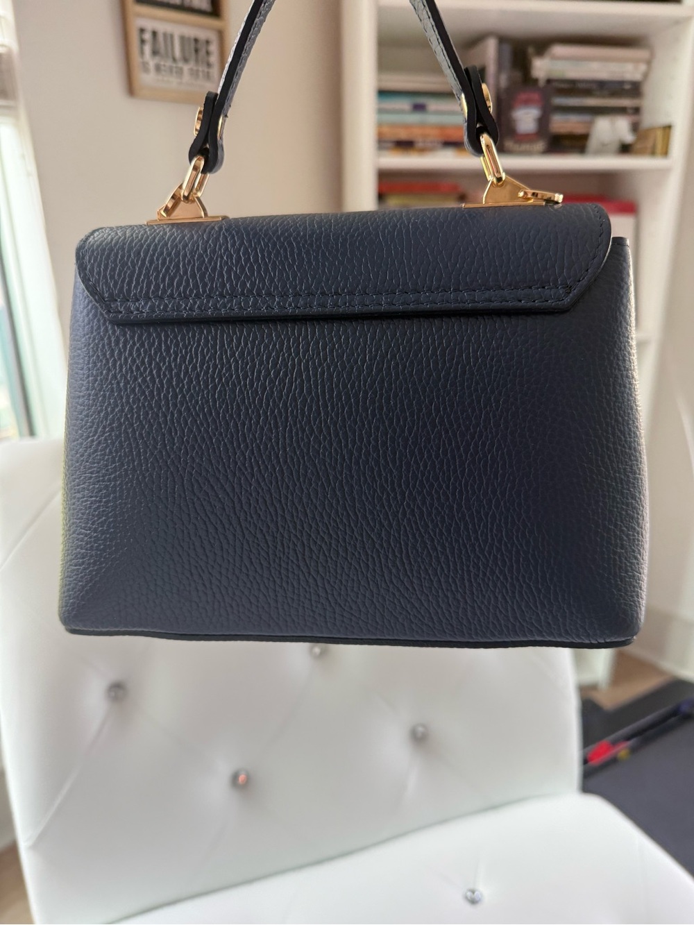 Luxury Italian Craftsmanship Meets Everyday Elegance - Picture 7 of 15